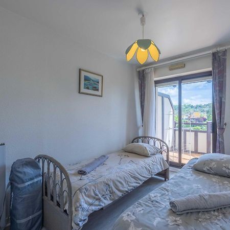 Apartment With Parking And Balcony Near The Beach 도빌 외부 사진