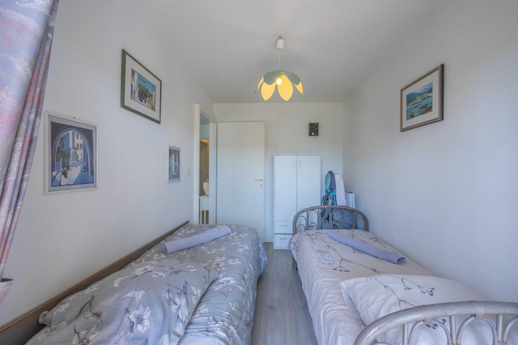 Apartment With Parking And Balcony Near The Beach 도빌 외부 사진